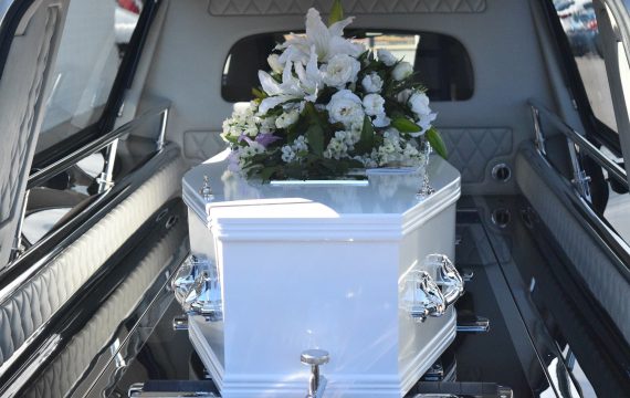 Pourquoi recourir à une entreprise funéraire ?