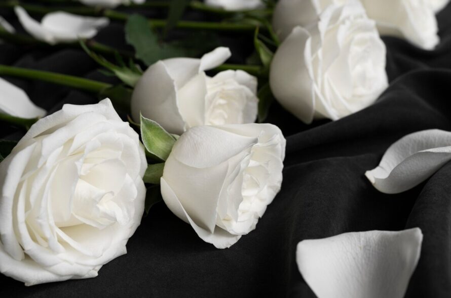 5 fleurs appropriées pour des messages de condoléances